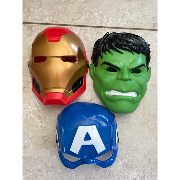 CHILD 3 MARVEL CAPTAIN AMERICA HULK IRON MAN FACE MASKS COSTUME NEW FLAWS - Picture 1 of 5